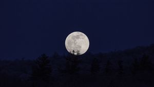 Превью обои луна, полнолуние, ночь, природа, темный
