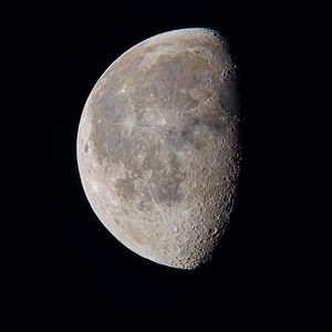 Превью обои луна, поверхность, рельеф, космос, темный, тень