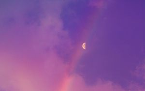 Превью обои луна, радуга, облака, небо, фиолетовый