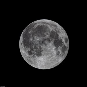 Превью обои луна, спутник, космос, темный, серый