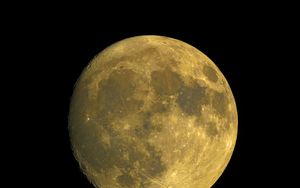 Превью обои луна, спутник, кратеры, желтый, космос