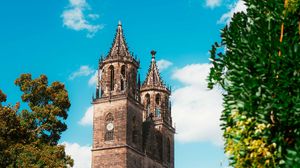 Превью обои магдебургский собор, архитектура, здание, деревья, зелень