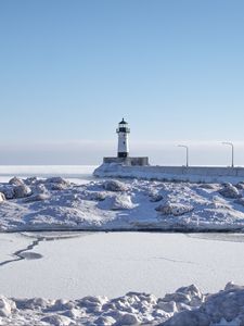 Превью обои маяк, берег, снег, вода, зима, природа