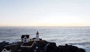 Превью обои маяк, дом, обрыв, море, природа