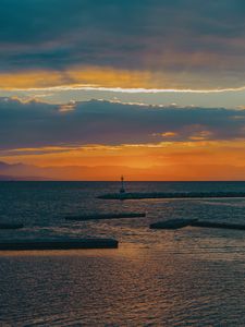 Превью обои маяк, море, пристань, горизонт, закат