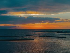 Превью обои маяк, море, пристань, горизонт, закат