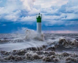 Превью обои маяк, море, шторм, волна, брызги