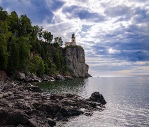 Превью обои маяк, море, утес, скала, берег