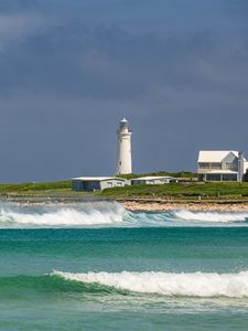 Превью обои маяк, море, волны, здания