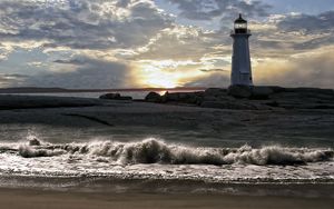 Превью обои маяк, море, волны, вода, грязная