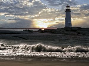 Превью обои маяк, море, волны, вода, грязная