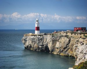 Превью обои маяк, скала, обрыв, море, пейзаж