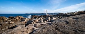 Превью обои маяк, скалы, камни, море, облака, природа