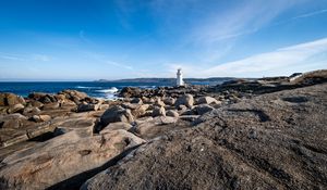 Превью обои маяк, скалы, камни, море, облака, природа