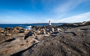 Превью обои маяк, скалы, камни, море, облака, природа