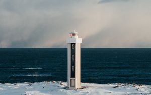 Превью обои маяк, здание, горизонт, снег