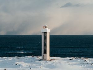 Превью обои маяк, здание, горизонт, снег