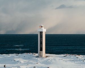 Превью обои маяк, здание, горизонт, снег