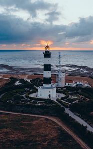Превью обои маяк, здание, море, закат, горизонт