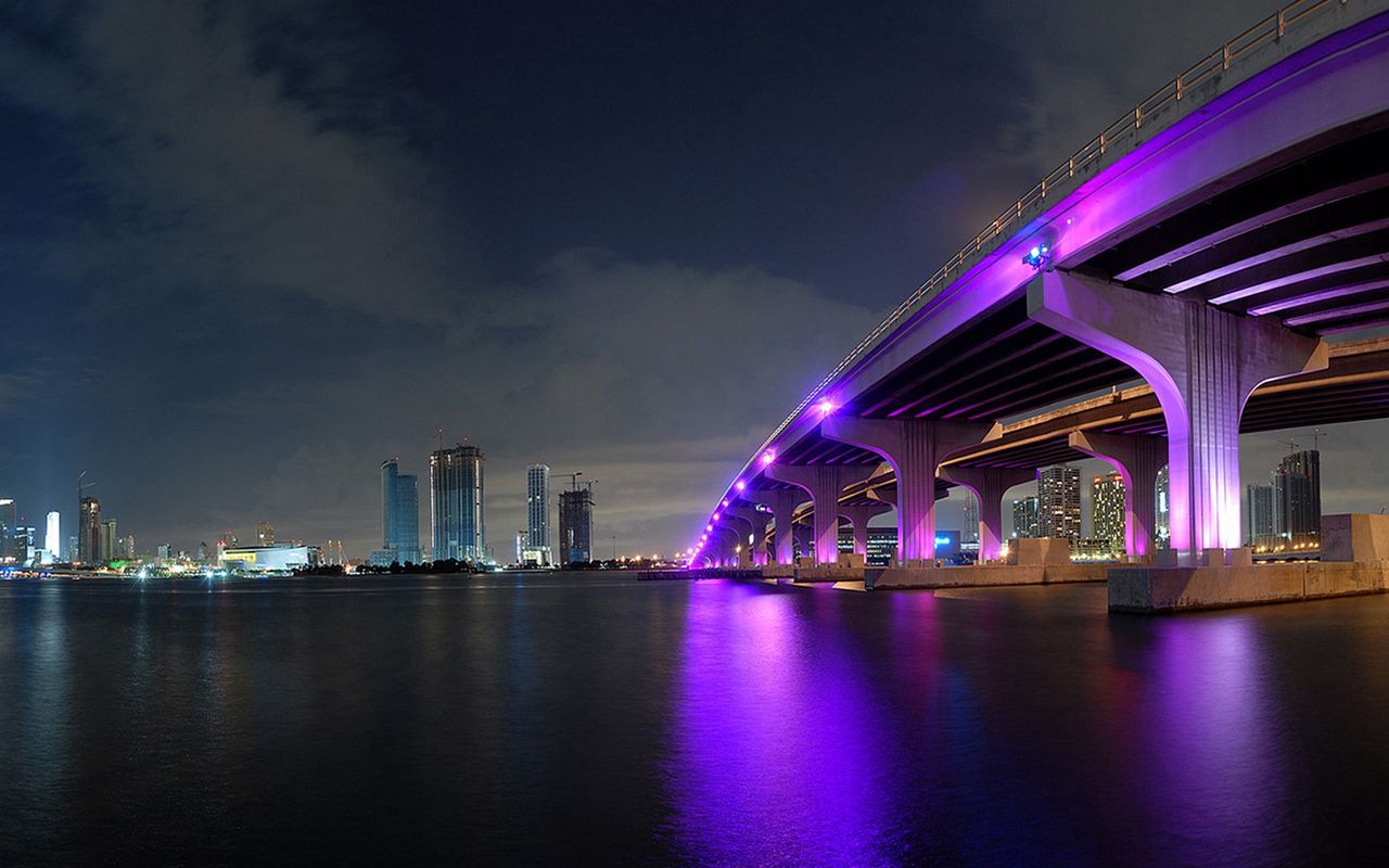 Nights bridge. Майами ночная мост. Майами Флорида США. Майами фото города.