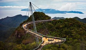 Превью обои малайзия, лангкави, небесный мост лангкави, пулау, пейзаж, деревья