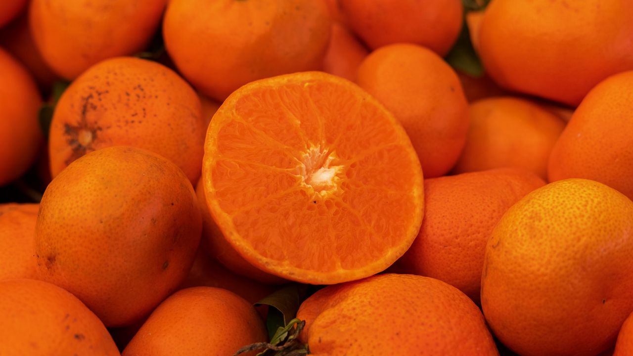Обои мандарины, фрукты, листья, яркий, оранжевый
