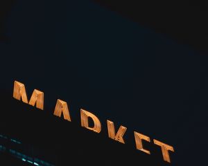 Превью обои маркет, надпись, подсветка, буквы