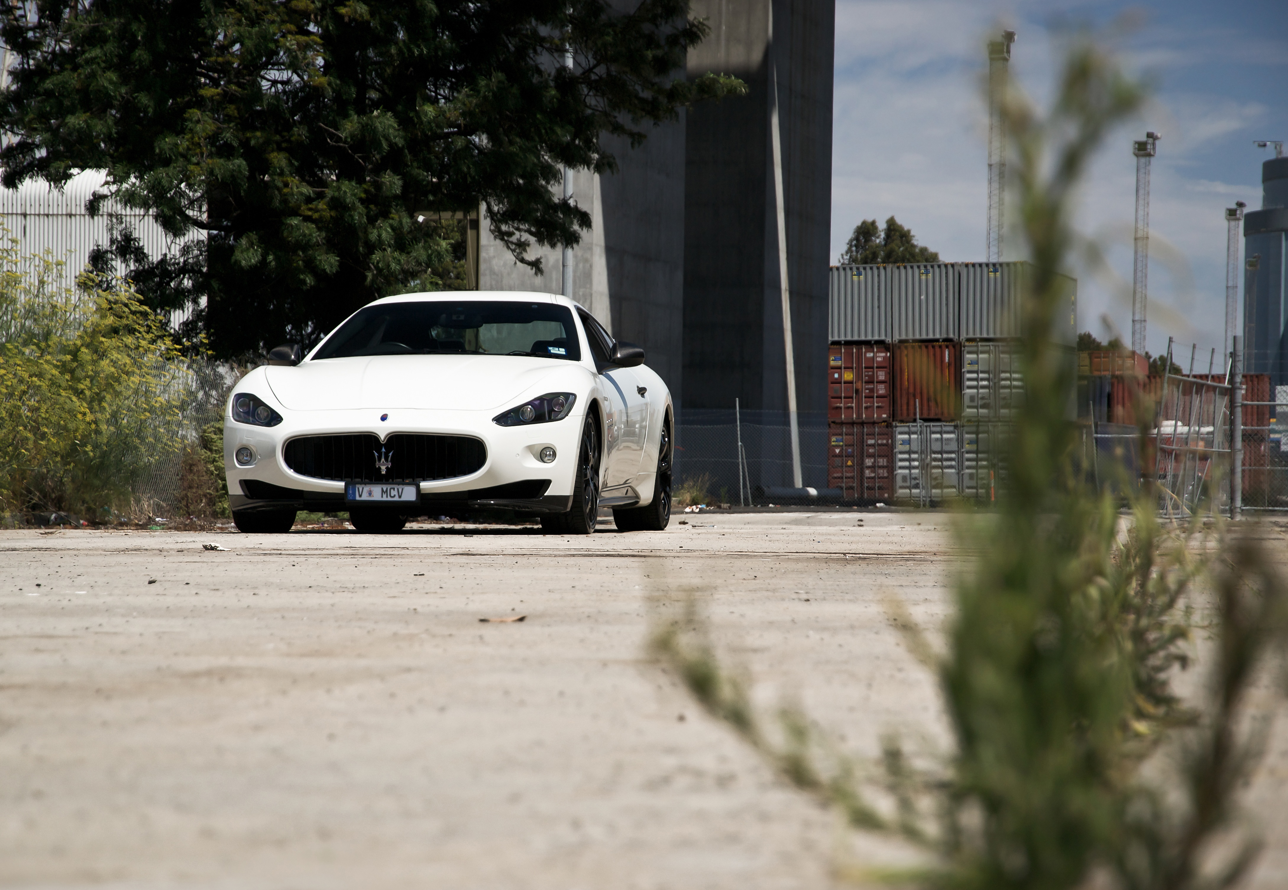 Maserati GRANTURISMO спереди