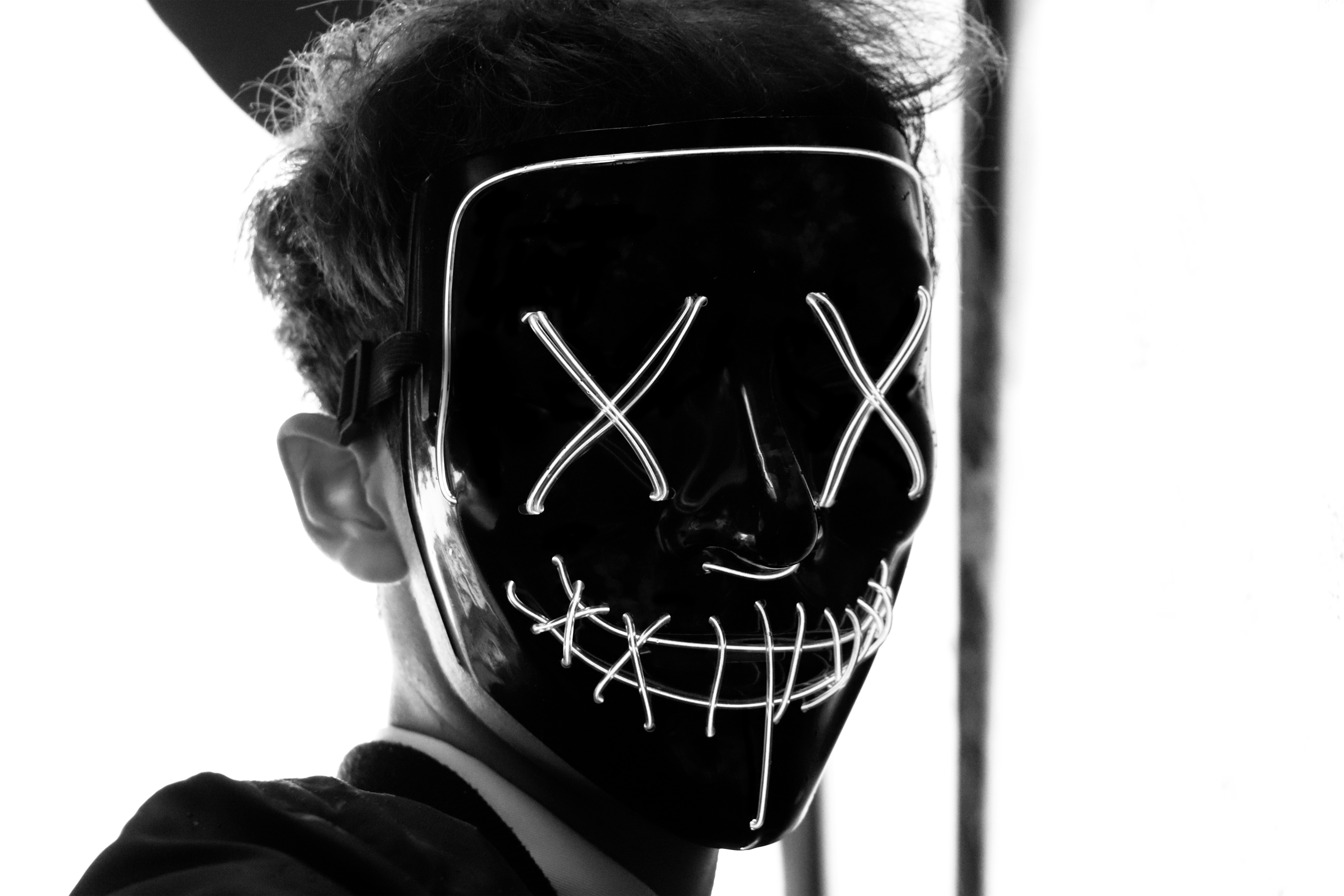 Masked mark. Человек в маске. Маска рисунок. Парень в маске. Интересные маски.