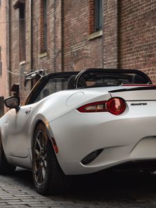 Превью обои mazda mx-5, mazda, автомобиль, белый