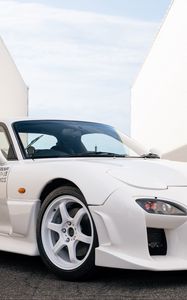 Превью обои mazda rx-7, mazda, автомобиль, белый, колесо