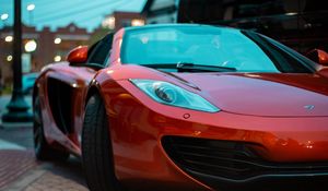 Превью обои mclaren 12c, mclaren, автомобиль, спорткар, красный