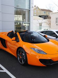 Превью обои mclaren 12c, mclaren, автомобиль, оранжевый, спорткар