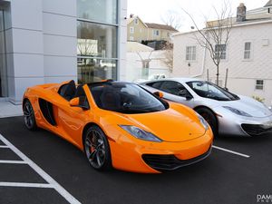 Превью обои mclaren 12c, mclaren, автомобиль, оранжевый, спорткар