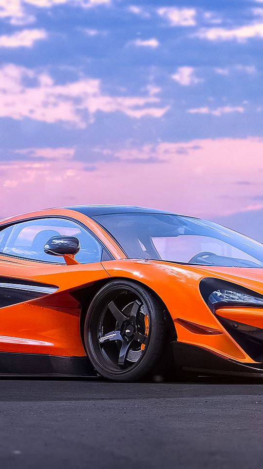 MCLAREN p1 вид сбоку