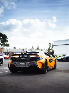 Превью обои mclaren 600lt, mclaren, автомобиль, желтый, вид сзади