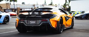 Превью обои mclaren 600lt, mclaren, автомобиль, желтый, вид сзади