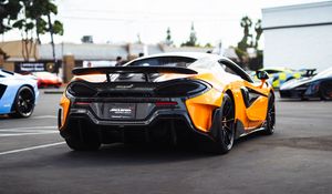 Превью обои mclaren 600lt, mclaren, автомобиль, желтый, вид сзади