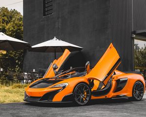 Превью обои mclaren 675lt spider, mclaren, автомобиль, оранжевый, спорткар