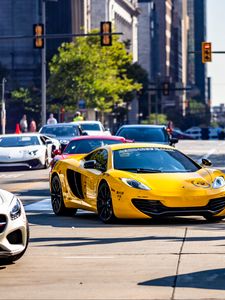 Превью обои mclaren, автомобиль, спорткар, желтый, дорога