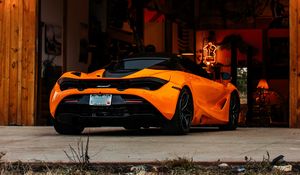 Превью обои mclaren, автомобиль, суперкар, оранжевый, вид сзади