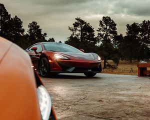 Превью обои mclaren, автомобиль, суперкар, красный, свет, фары