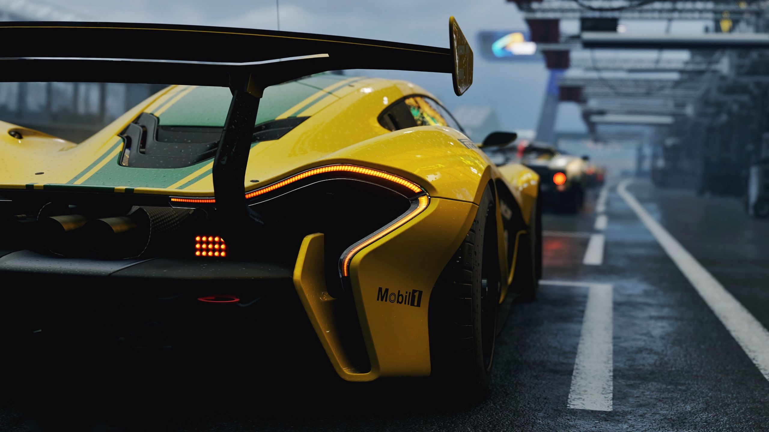 Спорткар MCLAREN p1