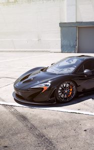 Превью обои mclaren p1, mclaren, автомобиль, черный, спорткар, колесо