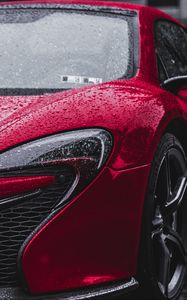 Превью обои mclaren p1, mclaren, красный, вид спереди, фары, капли