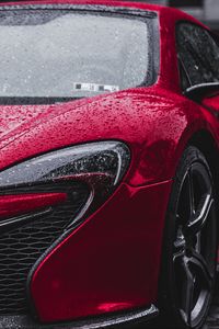 Превью обои mclaren p1, mclaren, красный, вид спереди, фары, капли