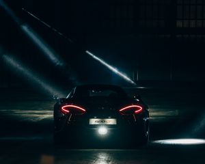Превью обои mclaren, спорткар, фары, темный