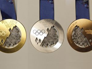 Превью обои медаль, медали, золото, серебро, бронза, олимпийские игры, сочи-2014, олимпиада
