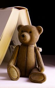 Превью обои медведь, игрушка, книга