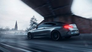 Превью обои mercedes amg c63s, mercedes, спорткар, серый, вид сбоку, трасса, скорость